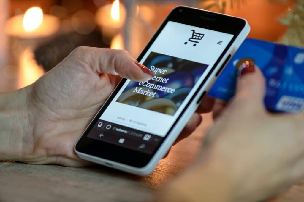 shopping from ecommerce through a phone